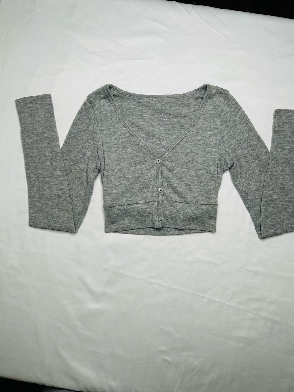 ALO Heather Gray Long Sleeve V-Neck Button Cardigan